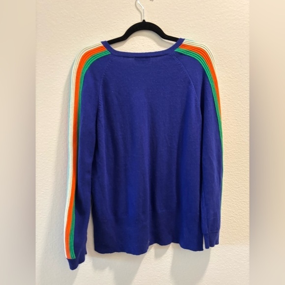 Marina V Paris Sweater with colored accents on sleeve - Picture 4 of 8